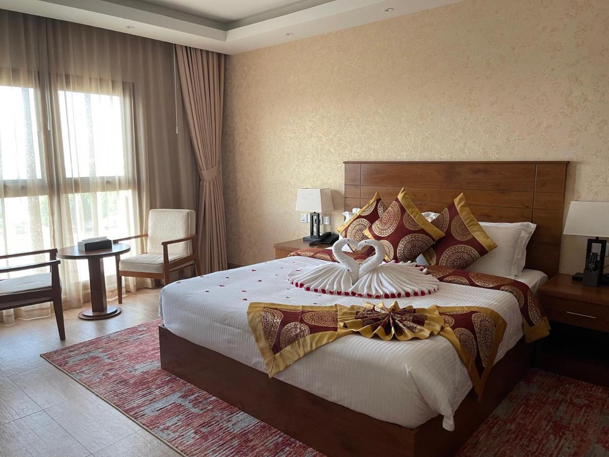 Alsahwa Hotel as-Sib Exteriör bild